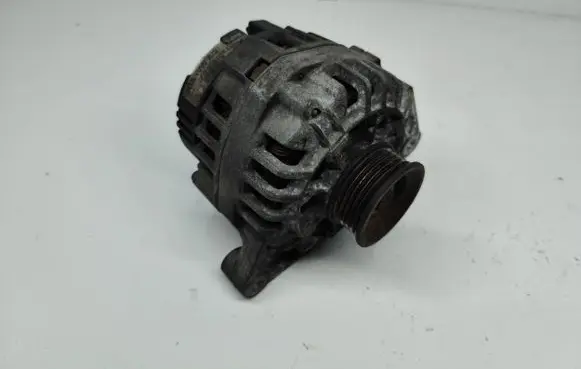 Audi A4 S4 B5 8D Generator/alternator 06B903016D