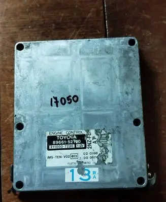 Toyota Yaris Engine control unit/module 8966152100