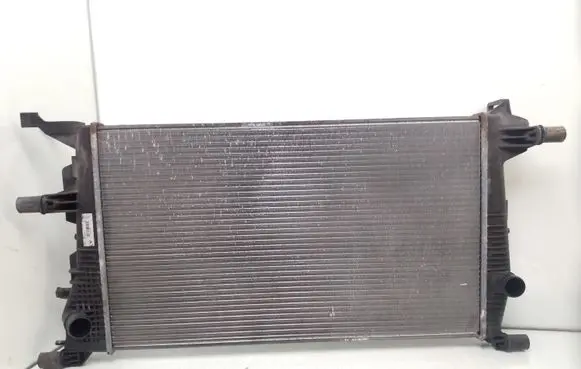 Renault Megane III Coolant radiator 214105378R