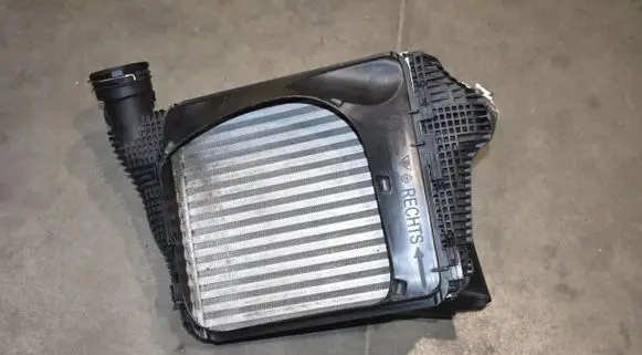 Porsche Macan (95B) Intercooler radiator 95B145804B 95B145804A 95B117340