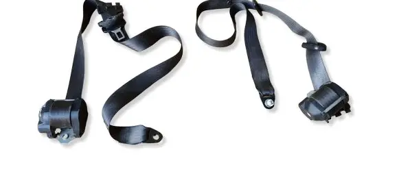 Iveco Daily 4th gen Front seatbelt 047113