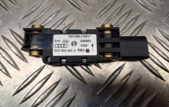 Audi A4 S4 B6 8E 8H Airbag deployment crash/impact sensor 8E0959643A