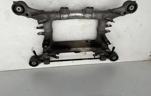 BMW 5 F10 F11 Rear subframe 6775895 8000007