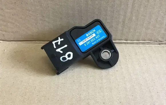 Opel Zafira B Air pressure sensor 0281002437