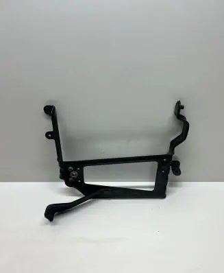 Radiator support slam panel bracket