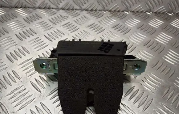 Opel Zafira B Engine bonnet/hood lock/latch loop/hook 131495058724