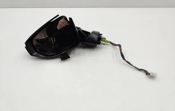 Lexus LBX Front door electric wing mirror E13049704