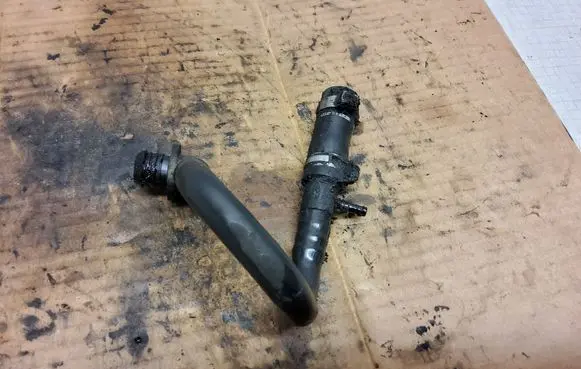 Audi A4 S4 B6 8E 8H Engine coolant pipe/hose
