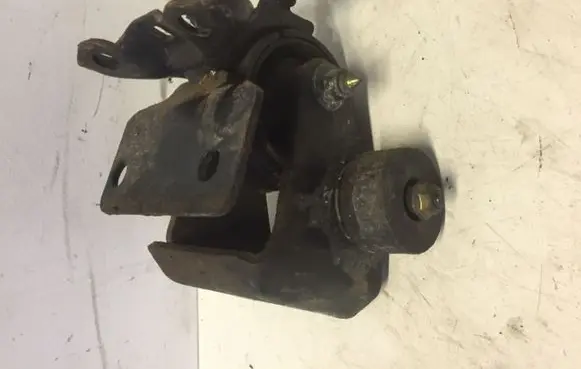 Toyota Avensis T220 Gearbox mount