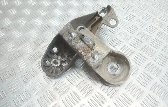 Audi A6 S6 C5 4B Engine mounting bracket
