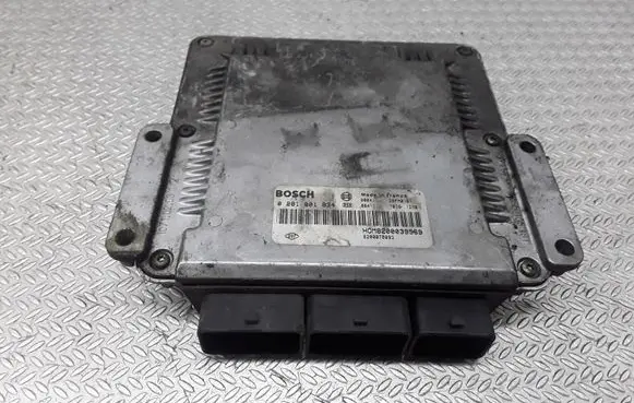 Renault Scenic I Engine control unit/module 0281001934 8200076093