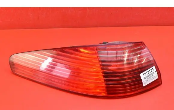 Peugeot 607 Rear/tail lights