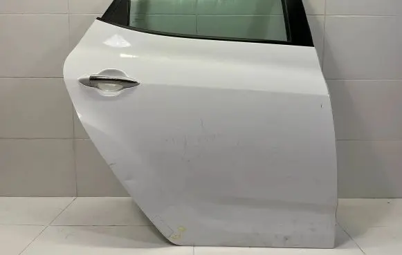 Hyundai ix20 Rear door
