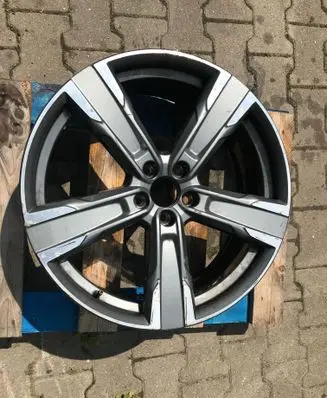 R20 alloy rim
