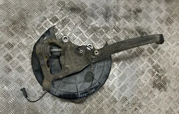 Dodge Challenger Front wheel hub 05168403AD 68199987AA