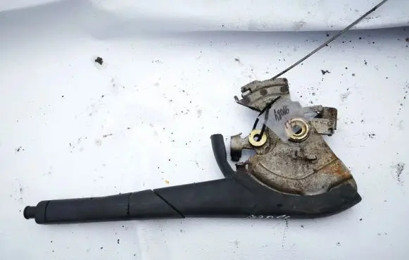 Handbrake/parking brake lever assembly