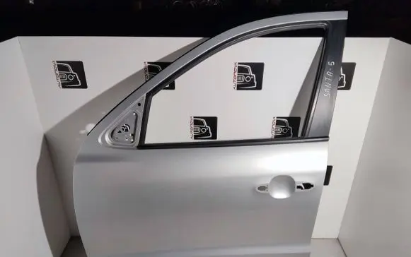 Hyundai Santa Fe Front door