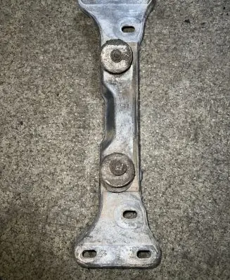 BMW 5 E39 Gearbox mounting bracket 1092476
