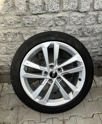 Audi A3 8Y R17 alloy rim 8Y0601025E