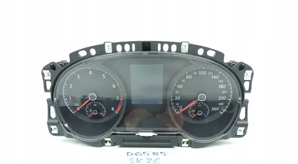 Volkswagen Golf VII Speedometer (instrument cluster) 5G1920740D