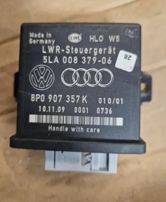 Audi A4 S4 B8 8K Light module LCM 5LA008379-06