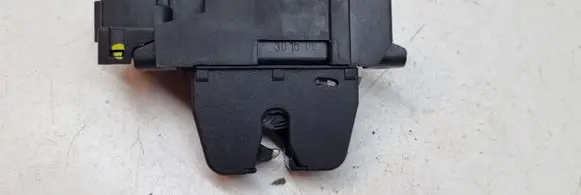 Citroen C3 Tailgate/trunk/boot lock/catch/latch 9816195390