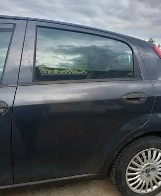 Fiat Grande Punto Rear door