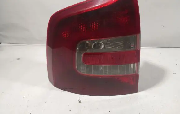 Skoda Octavia Mk2 (1Z) Rear/tail lights 1Z9945257 1Z9945095