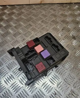 Renault Laguna II Fuse box set 518852108