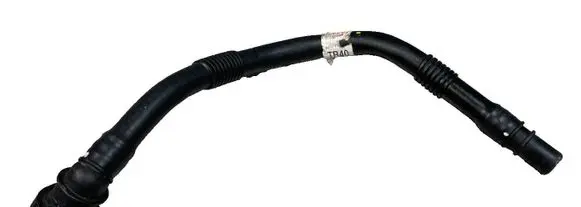 Engine coolant pipe/hose