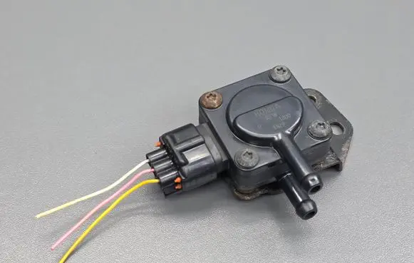 Honda CR-V Exhaust gas pressure sensor RFW1800
