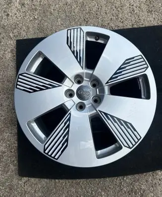 R19 alloy rim