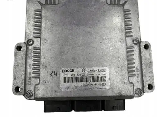 Volvo S40, V40 Engine control unit/module 8200319960