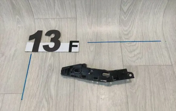 Volkswagen Golf Sportsvan Front bumper mounting bracket 510807049