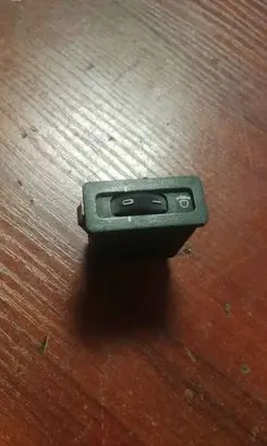 BMW 5 E34 Headlight level height control switch 8351268