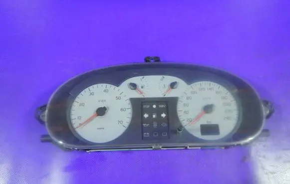 Renault Megane II Speedometer (instrument cluster)