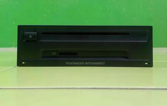 Volkswagen Golf VII Central body control module 5G0035842