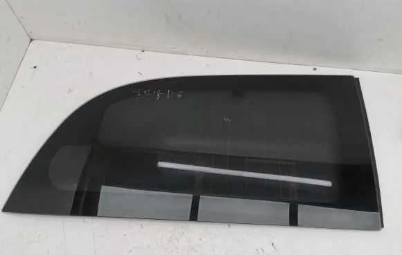 Chrysler Grand Voyager V Rear side window