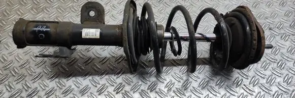 Toyota Prius (XW30) Front shock absorber/damper 4851047091