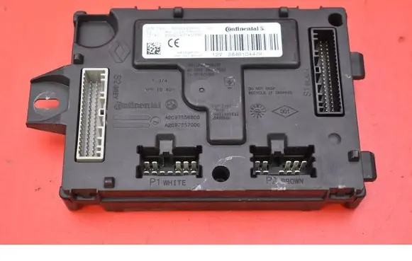 Renault Clio I Engine control unit/module ECU 284B10447R