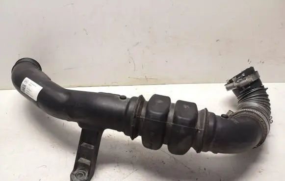 Ford Mondeo MK V Intercooler hose/pipe DS736C646DK