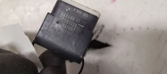 BMW 3 E90 E91 Airbag deployment crash/impact sensor 6956485 280608 503000
