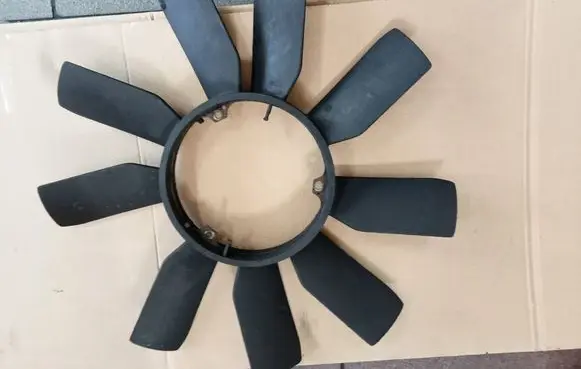 Mercedes-Benz E W210 Fan impeller 1112000023