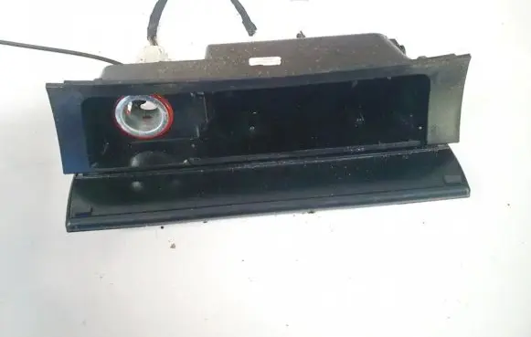 Volkswagen PASSAT B6 Car ashtray 3c0863284