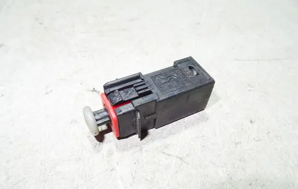 Opel Astra H Brake pedal sensor switch 869619858