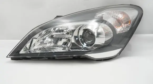 KIA Ceed Headlight/headlamp 921011H