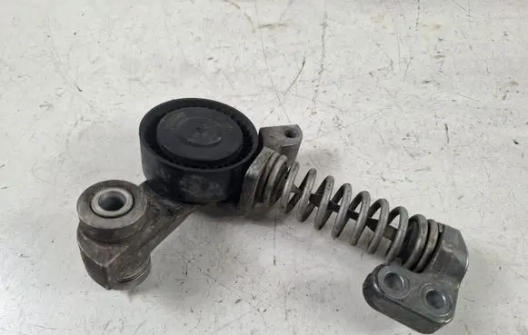 Volvo V70 Generator/alternator belt tensioner 31339945