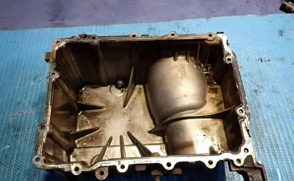 Ford Focus Oil sump E3BG-6675