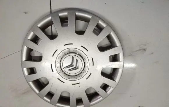 Citroen C4 I R15 wheel hub/cap/trim 9650011800