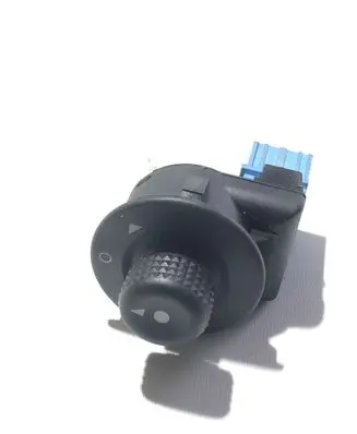 Citroen C3 Wing mirror switch 185526